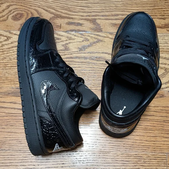 Kids Black Sneakers - Picture 1 of 1